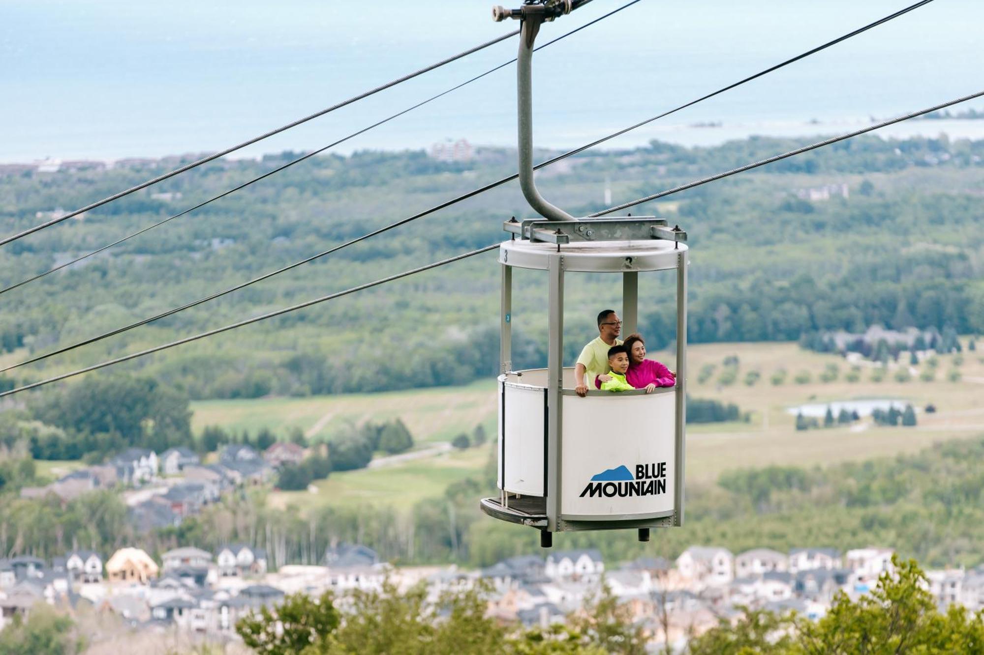 Blue Mountain Resort Mosaic Suites บลูเมาเทนส์ ภายนอก รูปภาพ